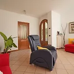 Anna Torri Apartman *