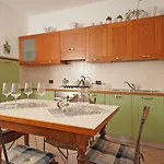 Anna Torri Apartman