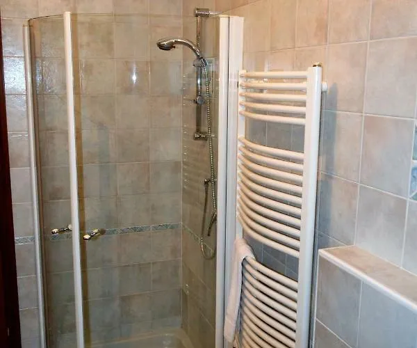 Anna Torri Torri Del Benaco