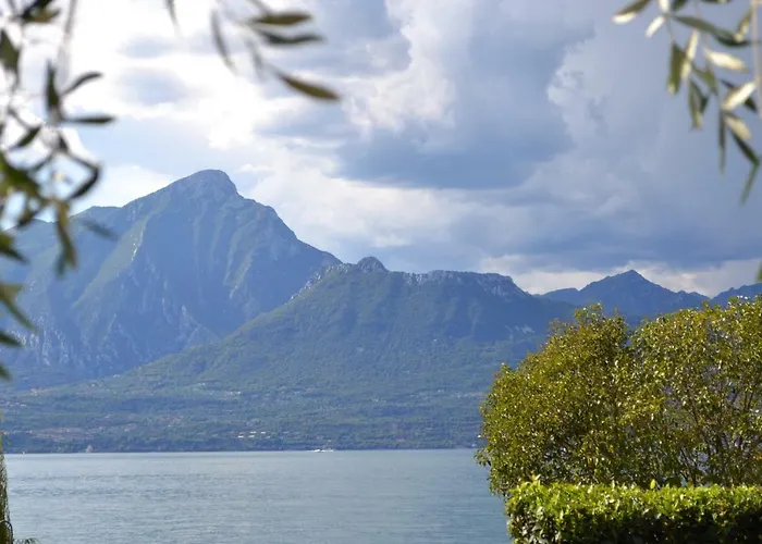 Anna Torri * Torri Del Benaco