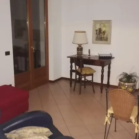 Anna Torri * Torri Del Benaco