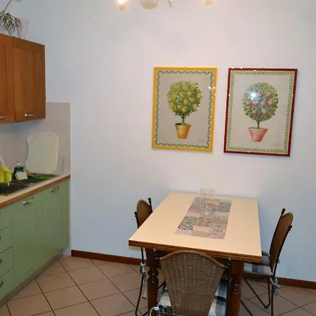 Anna Torri Apartament Torri Del Benaco