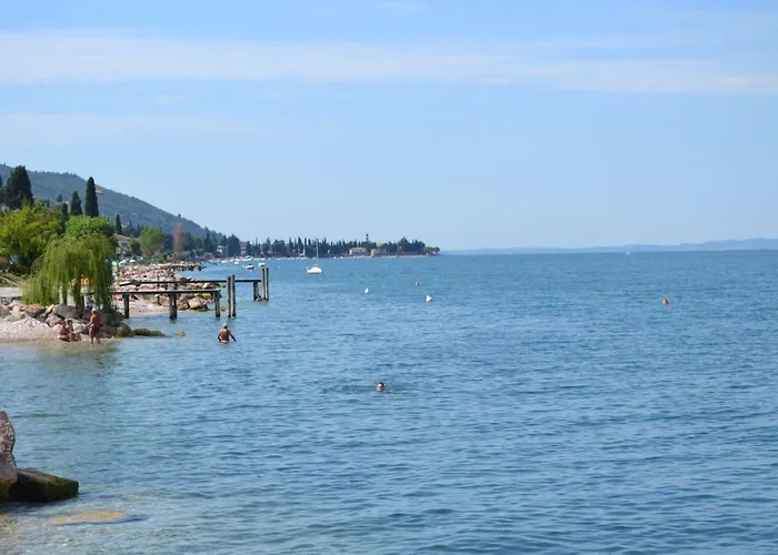 Anna Torri * Torri Del Benaco