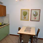 Anna Torri Apartamento Torri Del Benaco