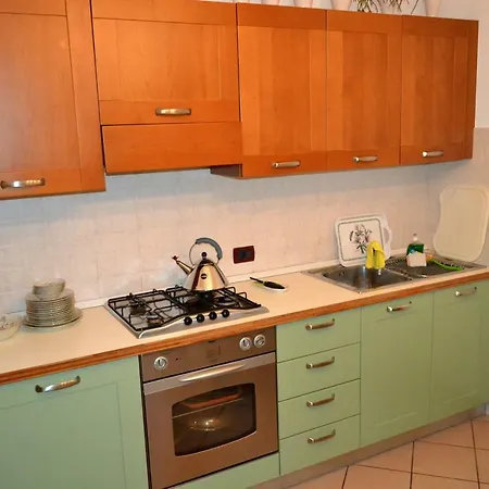 Anna Torri Apartamento Torri Del Benaco