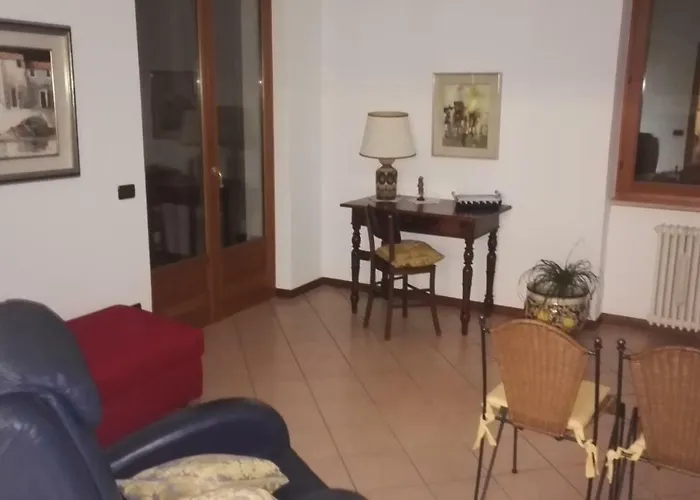 Anna Torri * Torri Del Benaco