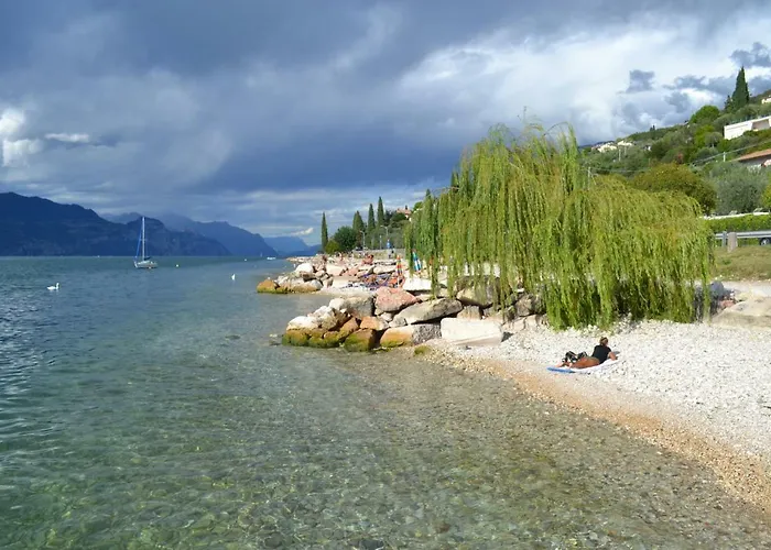 Anna Torri * Torri Del Benaco